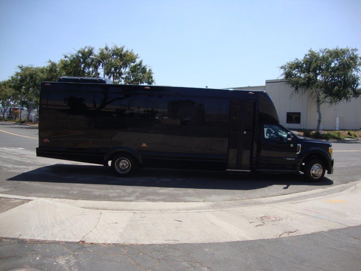 Shuttle Bus for Sale in CARSON, CA - Photo 12