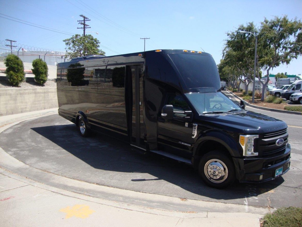 Shuttle Bus for Sale in CARSON, CA - Photo 11