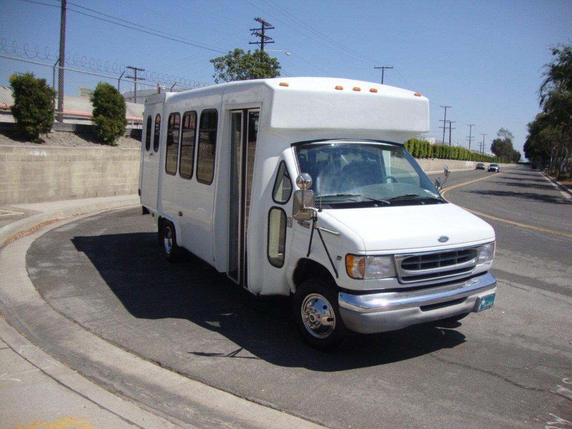 Shuttle Bus for Sale in CARSON, CA - Photo 13