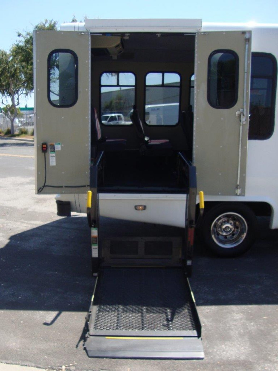 Shuttle Bus for Sale in CARSON, CA - Photo 16