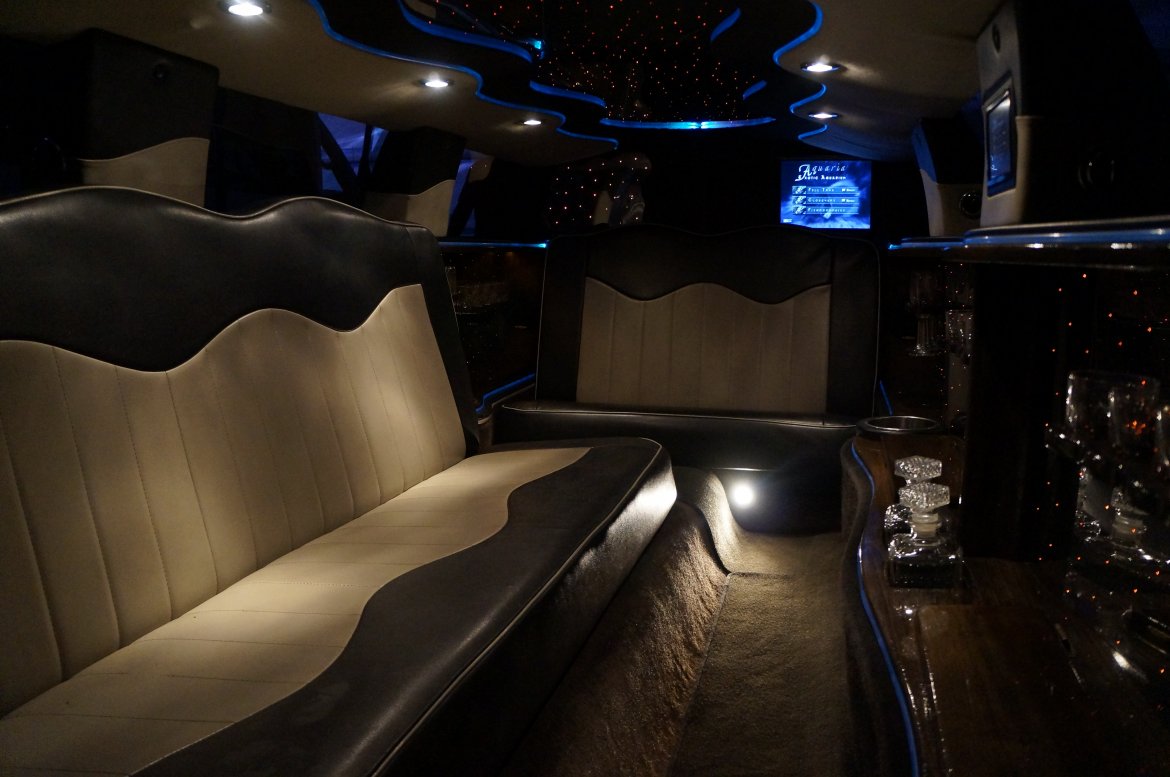 Limousine for Sale in Wentzville, MO - Photo 7