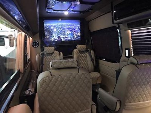 2020 Mercedes-Benz Sprinter, 170" Extended 3500 Sprinter for Sale in Oaklyn, NJ - Photo 2