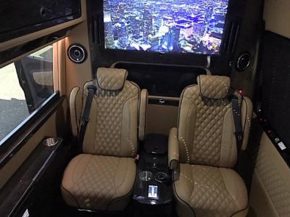 2020 Mercedes-Benz Sprinter, 170" Extended 3500 Sprinter for Sale in Oaklyn, NJ - Photo 3
