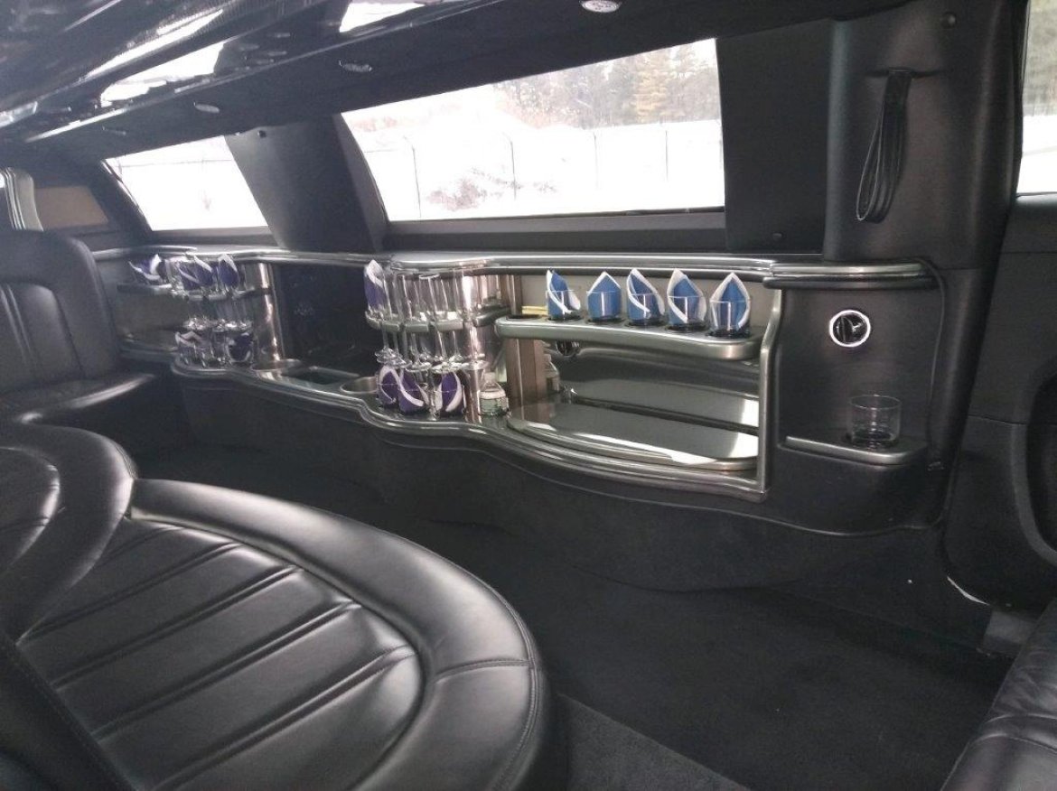 Limousine for Sale in Glens Falls, NY - Photo 4