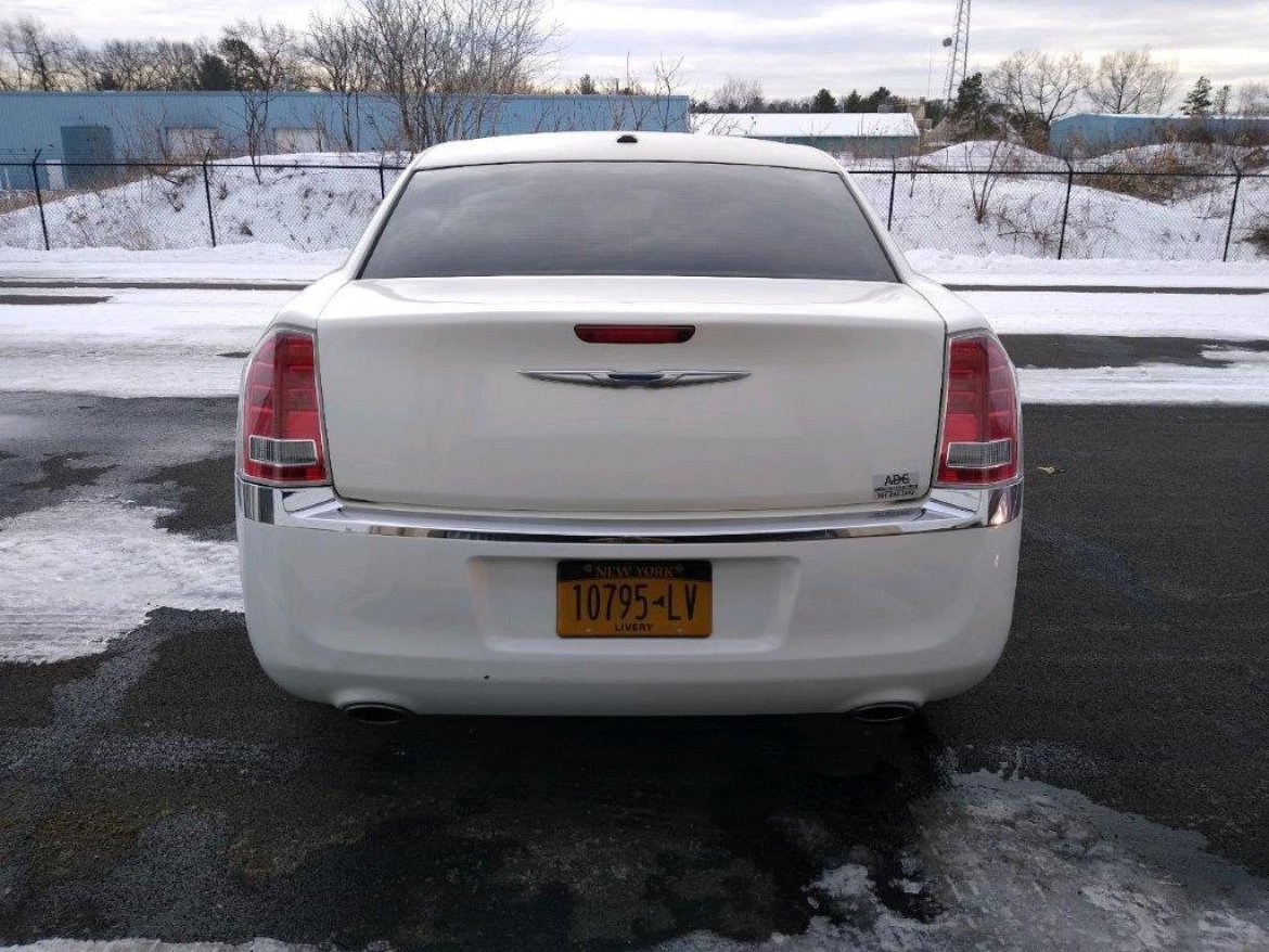 Limousine for Sale in Glens Falls, NY - Photo 7