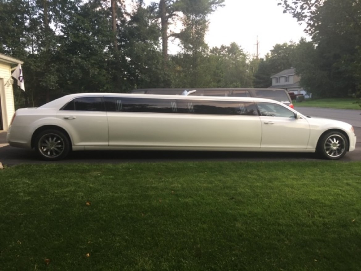 Limousine for Sale in Glens Falls, NY - Photo 2