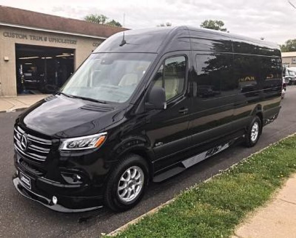 2019 Mercedes-Benz 3500 170" Extended SS Antique for Sale in Oaklyn, NJ - Main Photo
