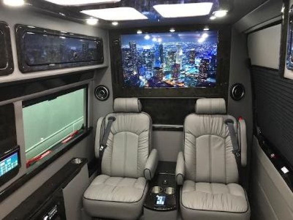 2019 Mercedes-Benz 3500 170" Extended SS Antique for Sale in Oaklyn, NJ - Photo 3