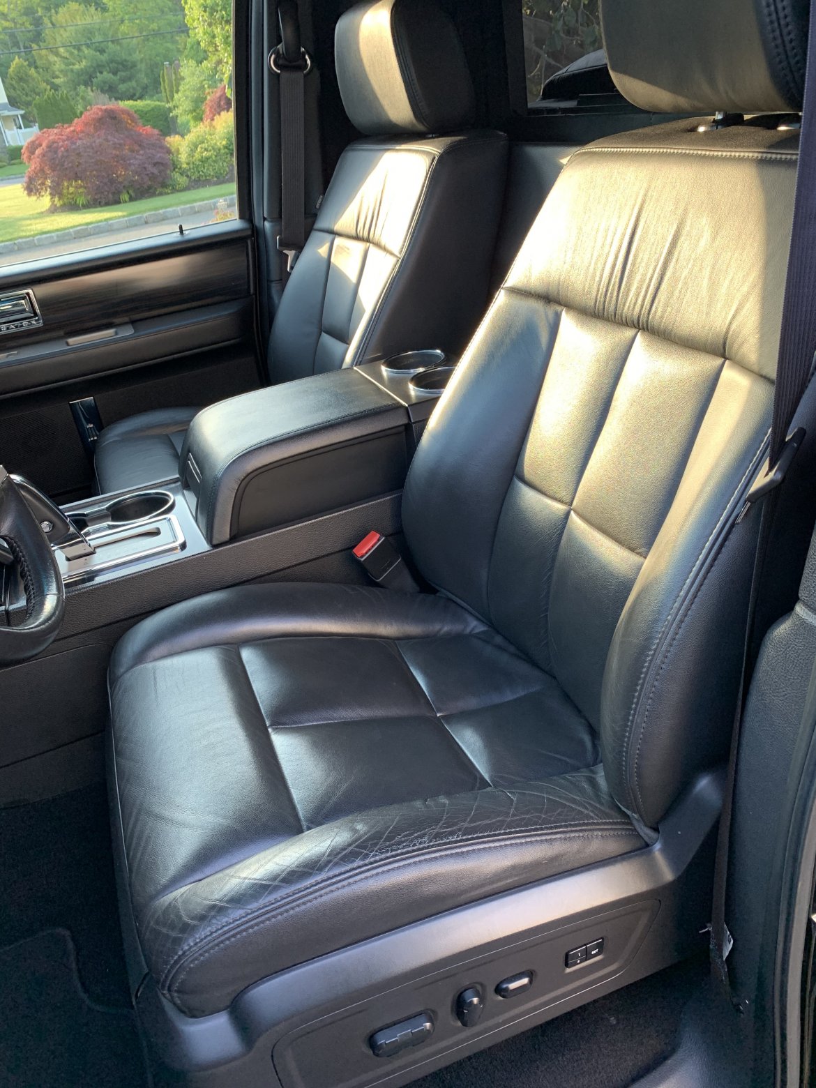 Limousine for Sale in ridge, NY - Photo 33