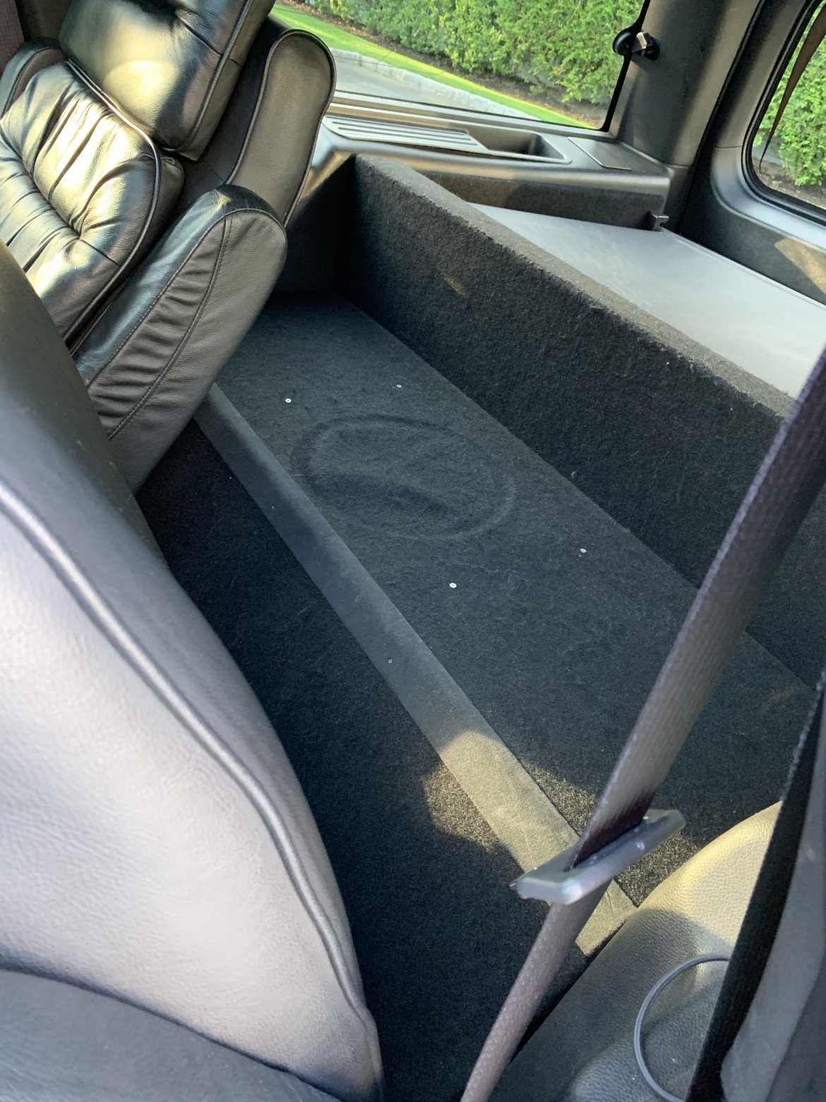 Limousine for Sale in ridge, NY - Photo 9
