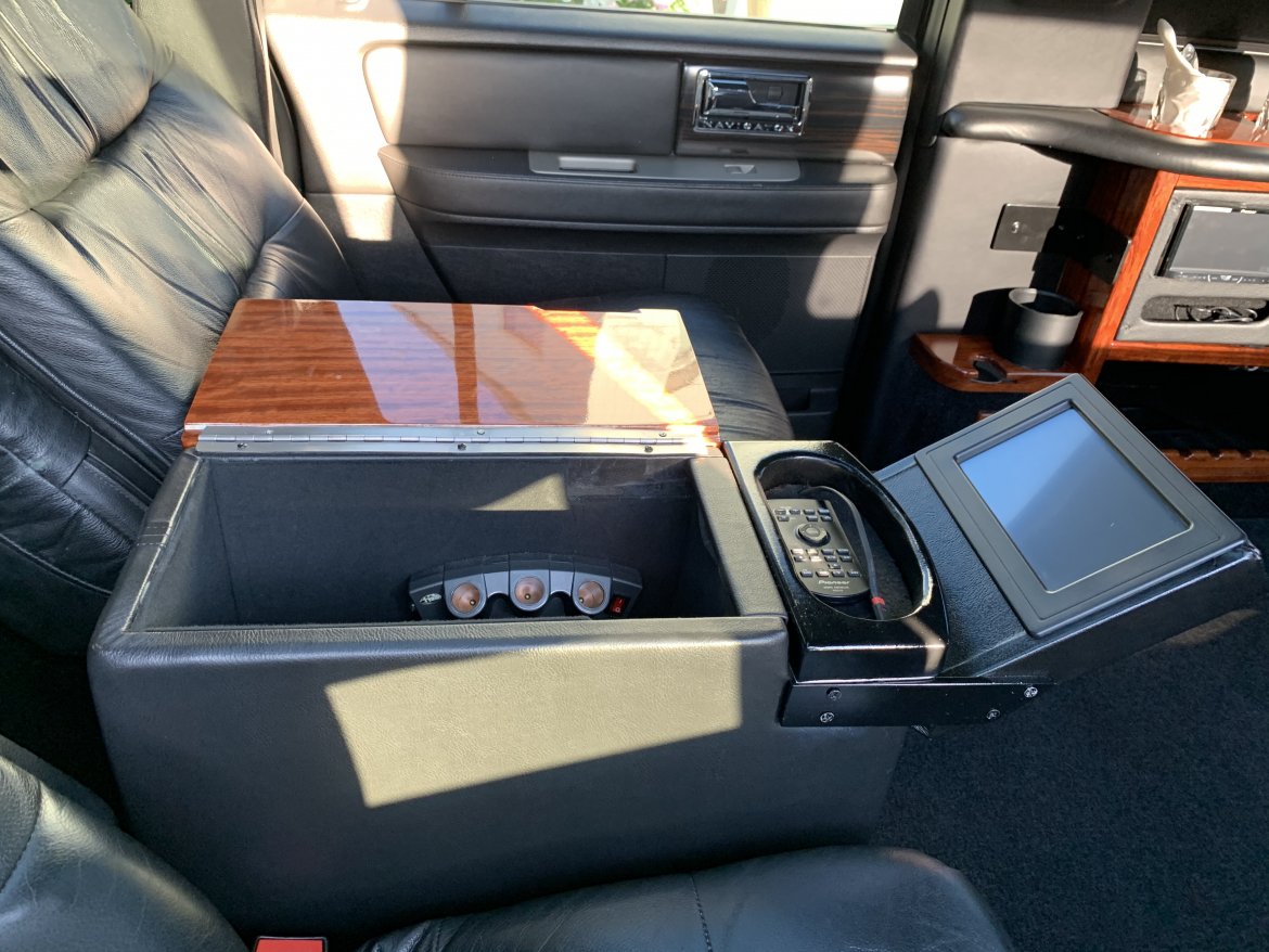Limousine for Sale in ridge, NY - Photo 11