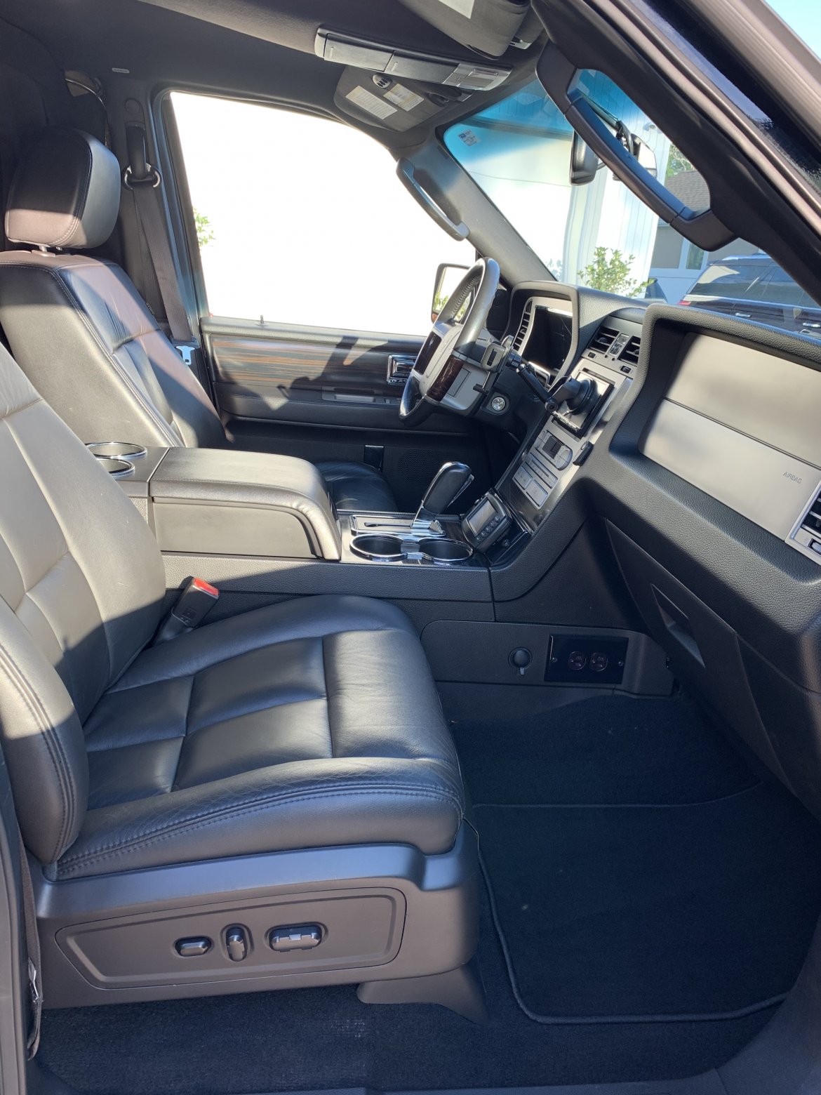 Limousine for Sale in ridge, NY - Photo 35