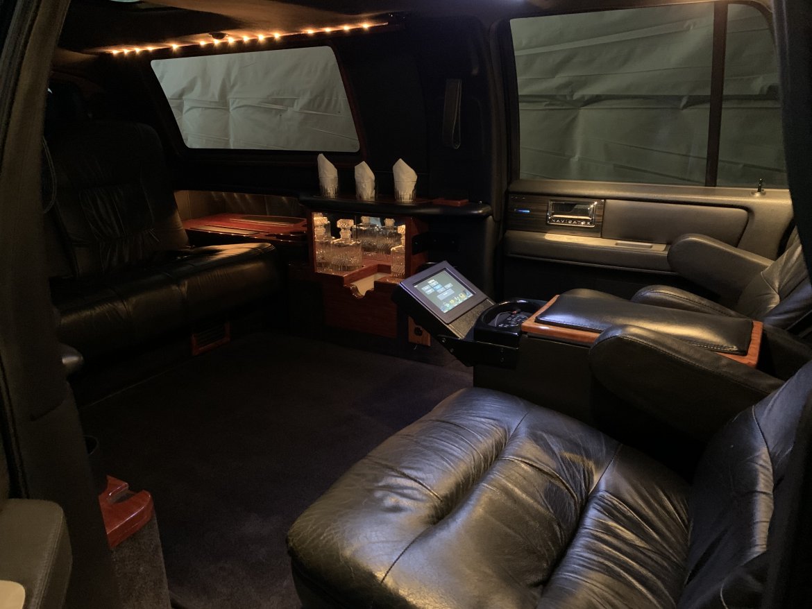 Limousine for Sale in ridge, NY - Photo 17