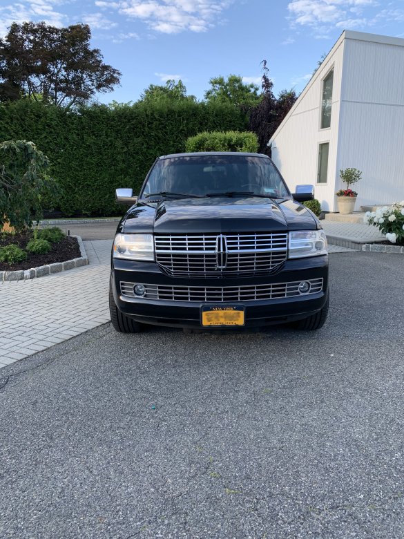 2007 Lincoln Navigator Limousine for Sale in ridge, NY - Photo 3