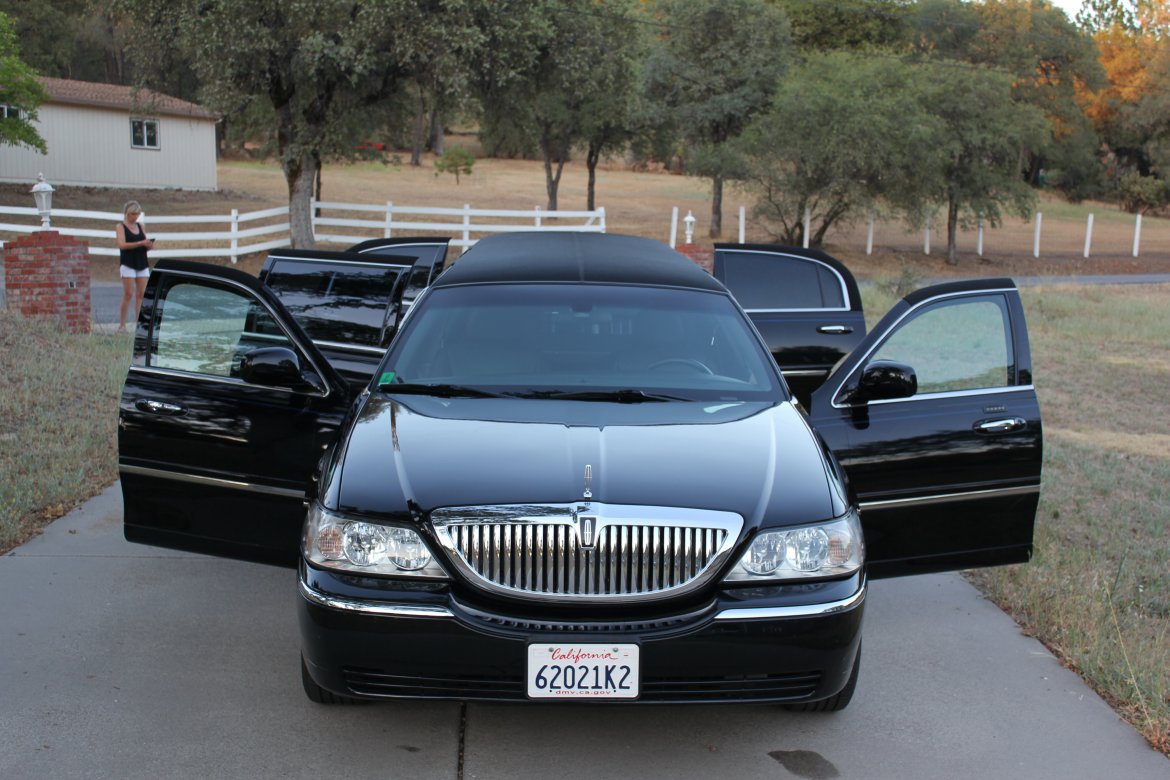 Limousine for Sale in Nevada City, CA - Photo 4