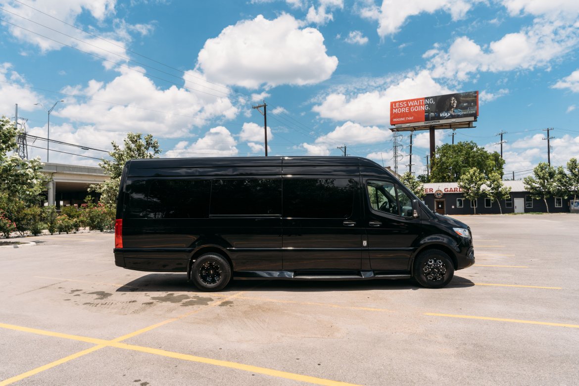Sprinter for Sale in San Antonio, TX - Photo 4