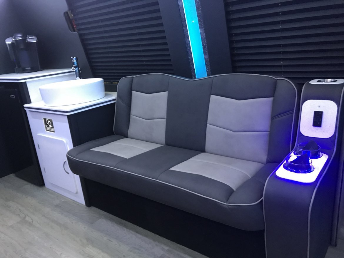 Limo Bus for Sale in North East, PA - Photo 9