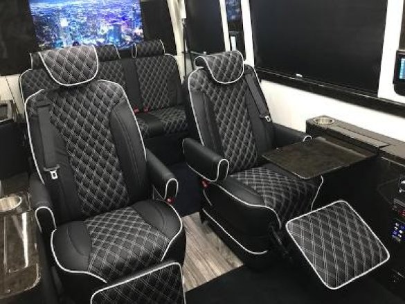 2019 Mercedes-Benz 3500 Super Single Sprinter for Sale in Oaklyn, NJ - Photo 3