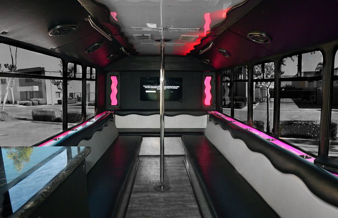 Limo Bus for Sale in Fontana, CA - Photo 9