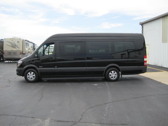 2014 Mercedes-Benz 2500 Sprinter for Sale in Ozark, MO - Main Photo