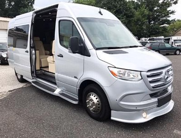 2019 Mercedes-Benz 170" 3500 Sprinter for Sale in Oaklyn, NJ - Main Photo
