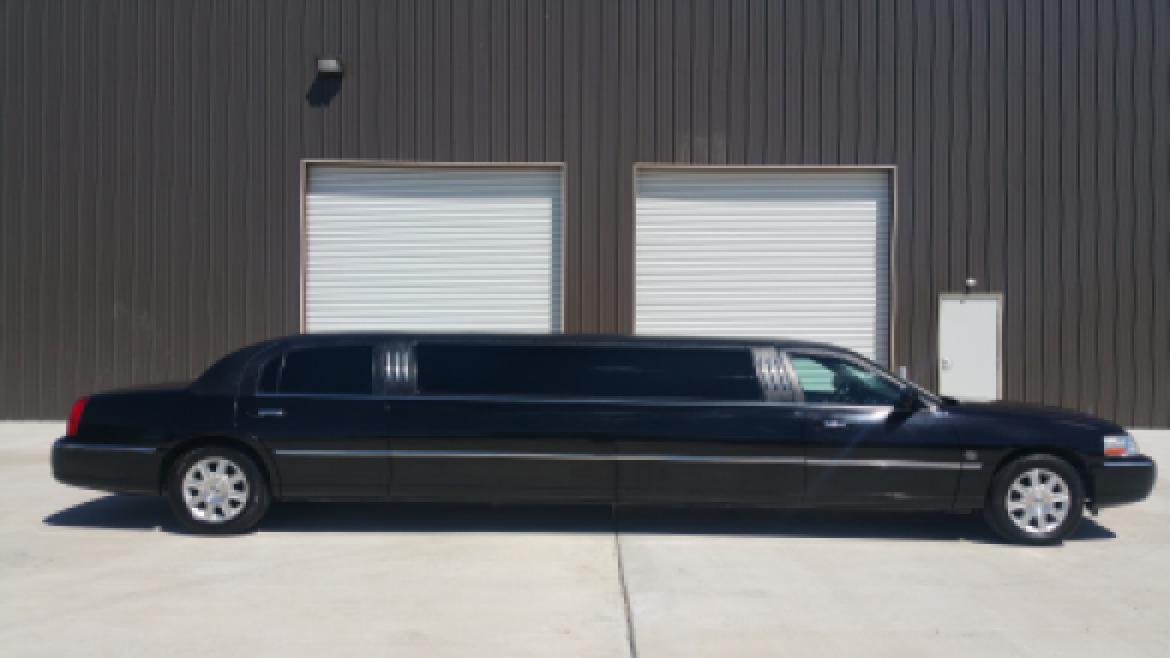 Photo of Limousine for sale: 2007 Lincoln TownCar 120&quot; by LCW