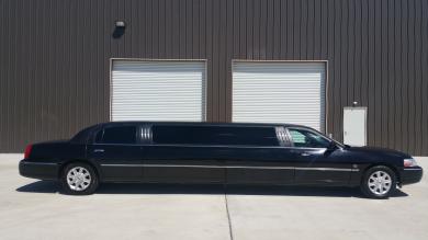 2007 Lincoln TownCar Limousine for Sale in Houston, Texas, US - Photo 4