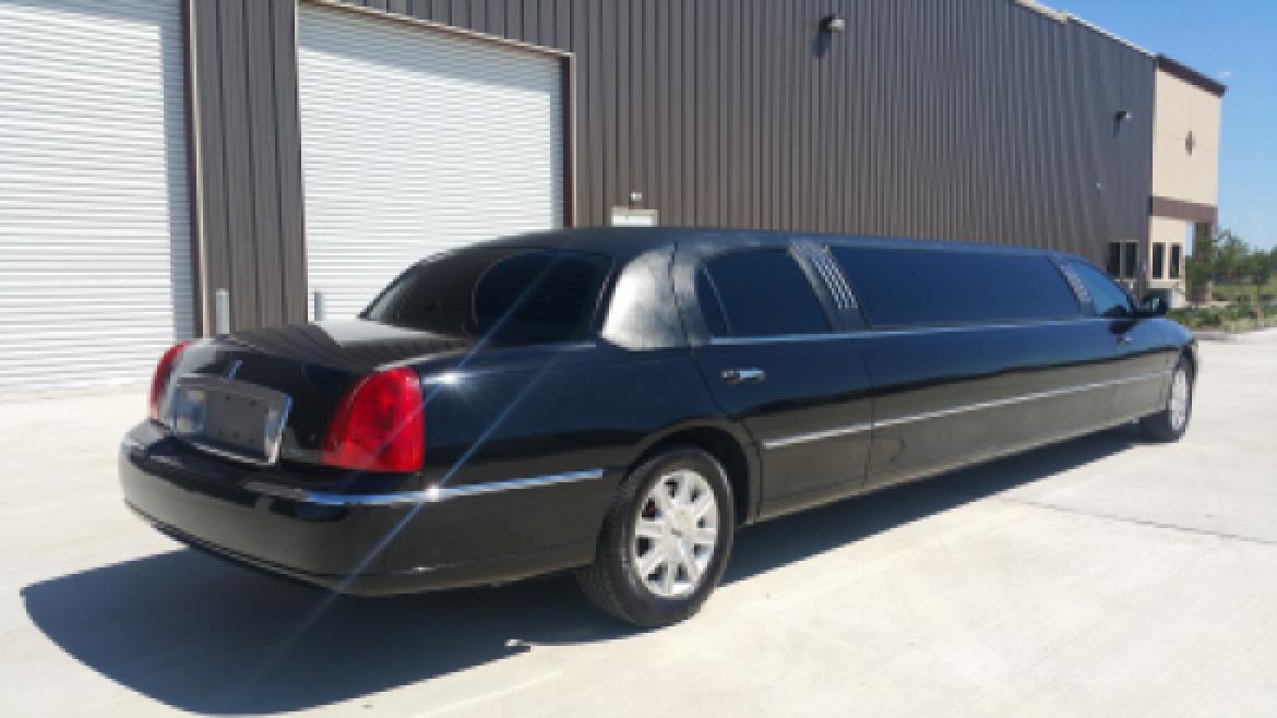 Photo of Limousine for sale: 2007 Lincoln TownCar 120&quot; by LCW