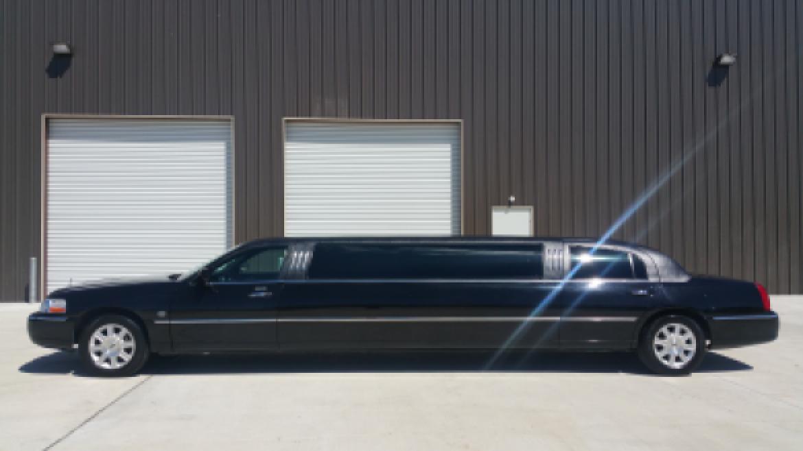Photo of Limousine for sale: 2007 Lincoln TownCar 120&quot; by LCW