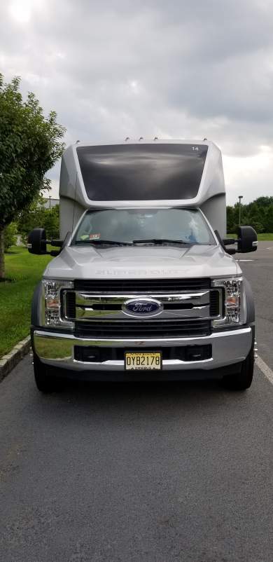 2019 Ford F550 Gas Limo Bus for Sale in Freehold, New Jersey, US - Photo 4