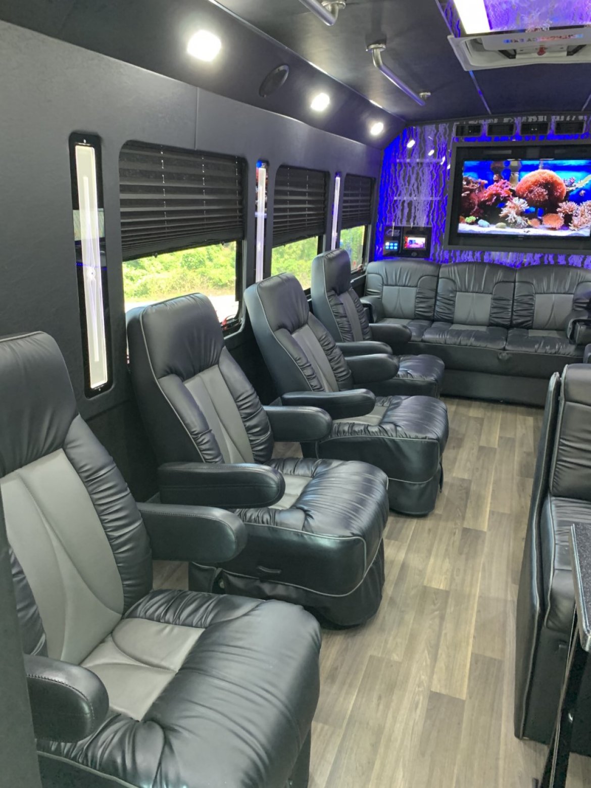 Limo Bus for Sale in Easley, SC - Photo 6