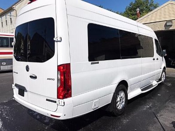 2019 Mercedes-Benz Sprinter, 170" Extended 3500 Super Single Sprinter for Sale in Oaklyn, NJ - Photo 2