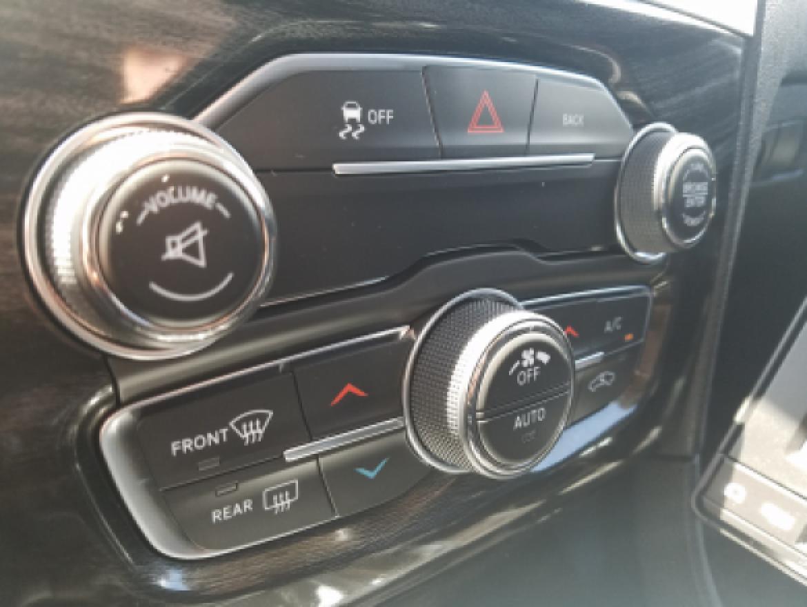 Photo of Limousine for sale: 2015 Chrysler 300 by AMERICAN PRO