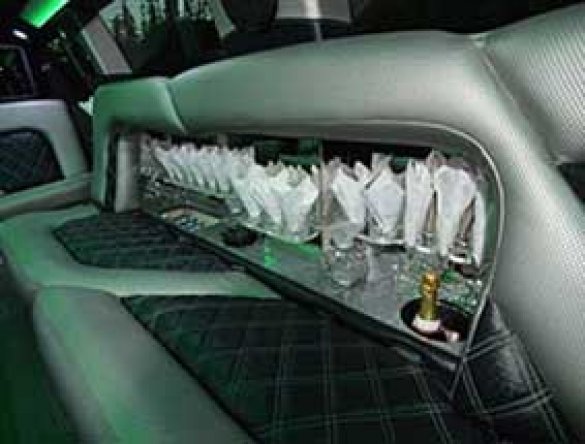 2015 Cadillac Escalade Limousine for Sale in North Hollywood, CA - Photo 2