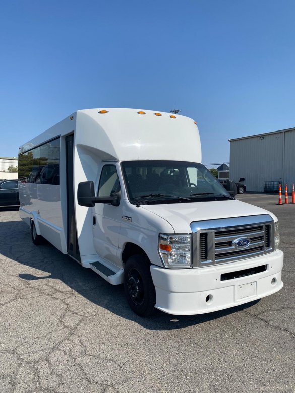 2016 Ford Ford E-450 Shuttle Bus for Sale in Las Vegas, NV - Main Photo