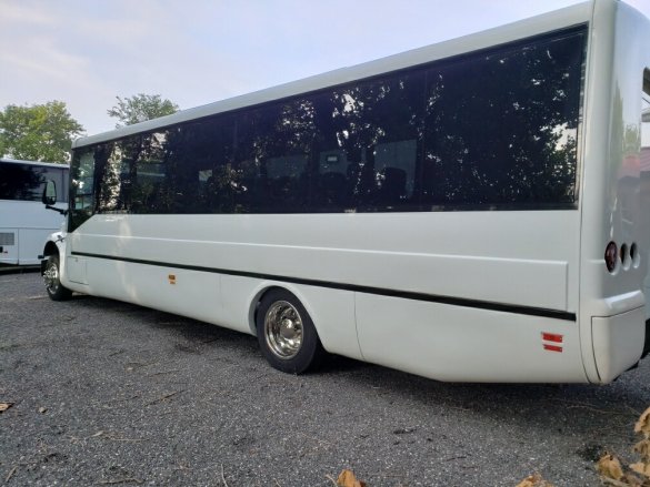2009 Freightliner MB Executive Shuttle for Sale in Glen Burnie, MD - Photo 2