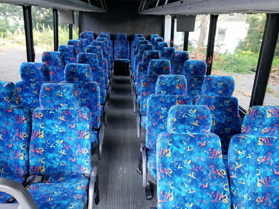 Executive Shuttle for Sale in Glen Burnie, MD - Photo 3
