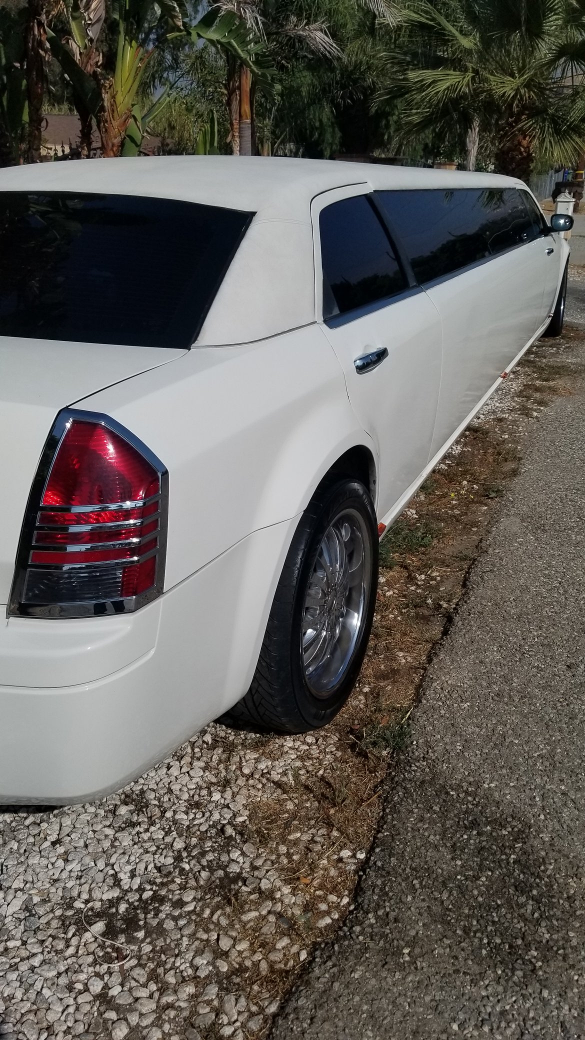 Limousine for Sale in Los Angeles, CA - Photo 5