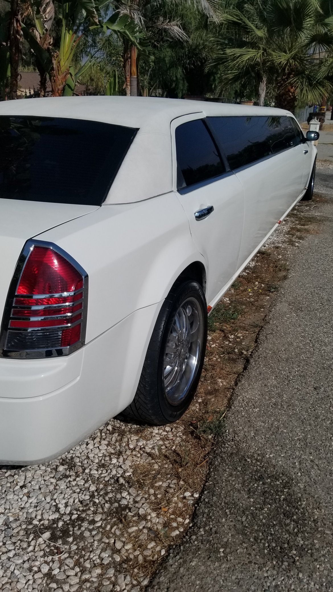 Limousine for Sale in Los Angeles, CA - Photo 15