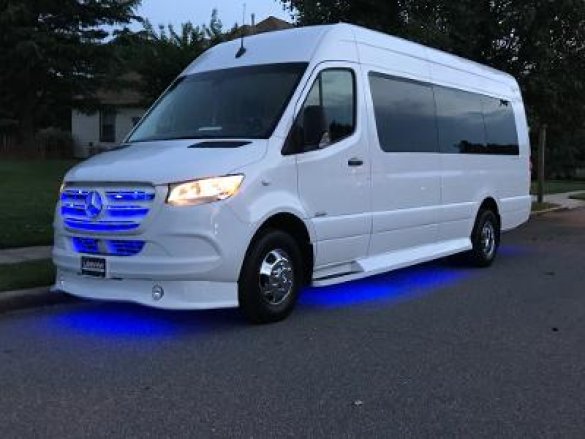 2019 Mercedes-Benz 3500 170" Extended Sprinter for Sale in Oaklyn, NJ - Photo 2