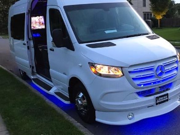 2019 Mercedes-Benz 3500 170" Extended Sprinter for Sale in Oaklyn, NJ - Photo 3