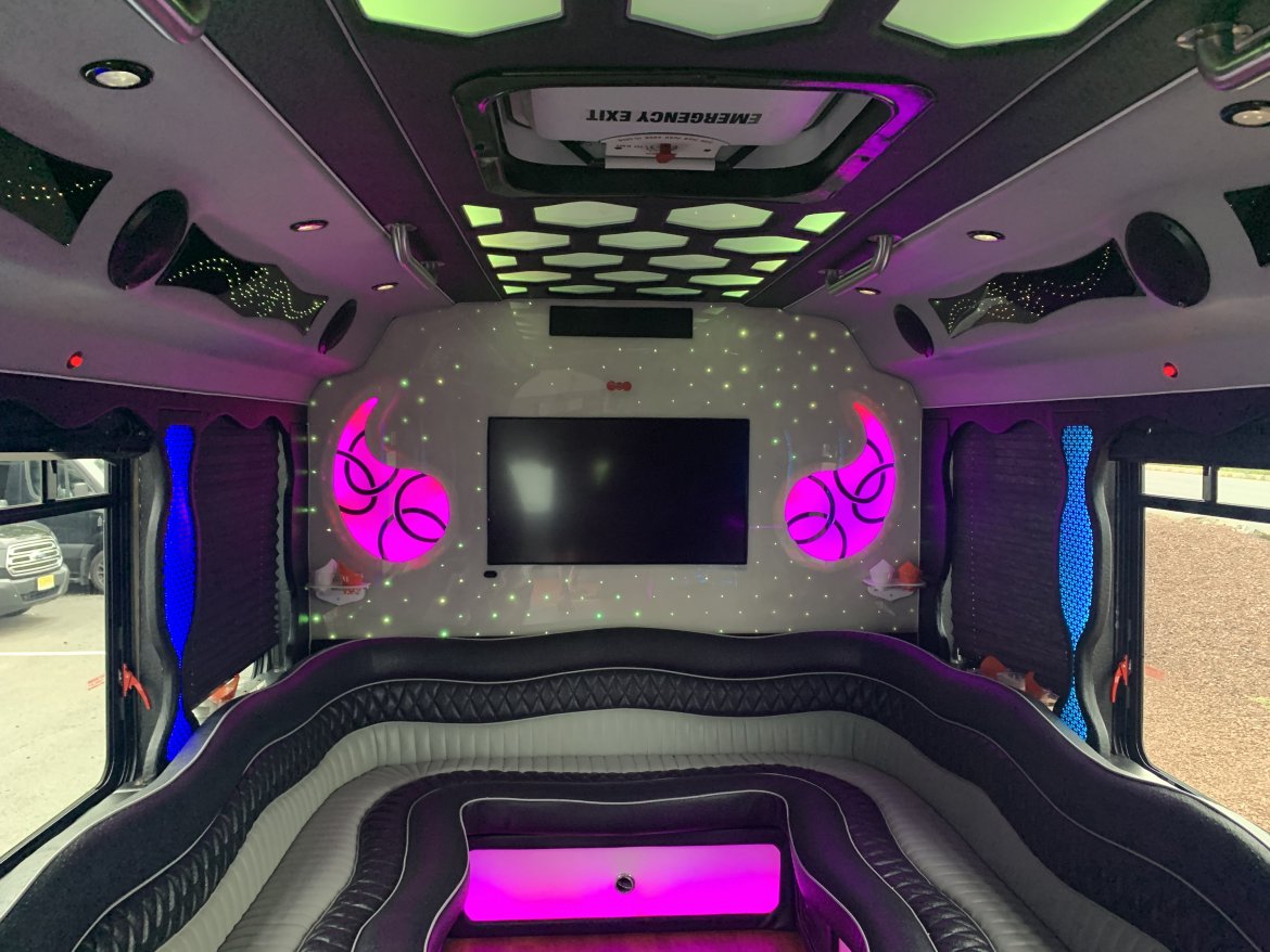 Limo Bus for Sale in Morganville, NJ - Photo 19