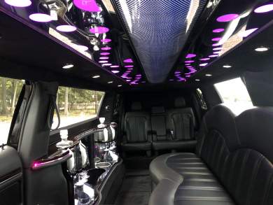 2014 Lincoln MKT 120 5thDoor Limousine for Sale in Morganville, New Jersey, US - Photo 3
