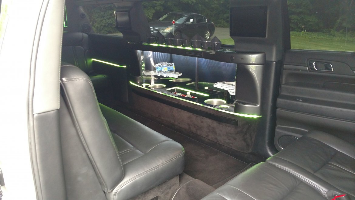 Limousine for Sale in Holbrook, NY - Photo 11