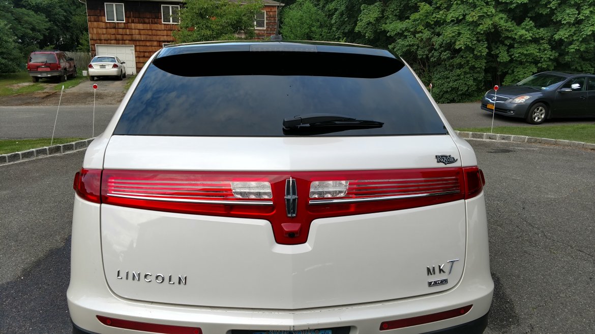 Limousine for Sale in Holbrook, NY - Photo 2
