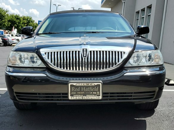 2007 Lincoln Town Car L Limousine for Sale in Lexington, KY - Photo 2