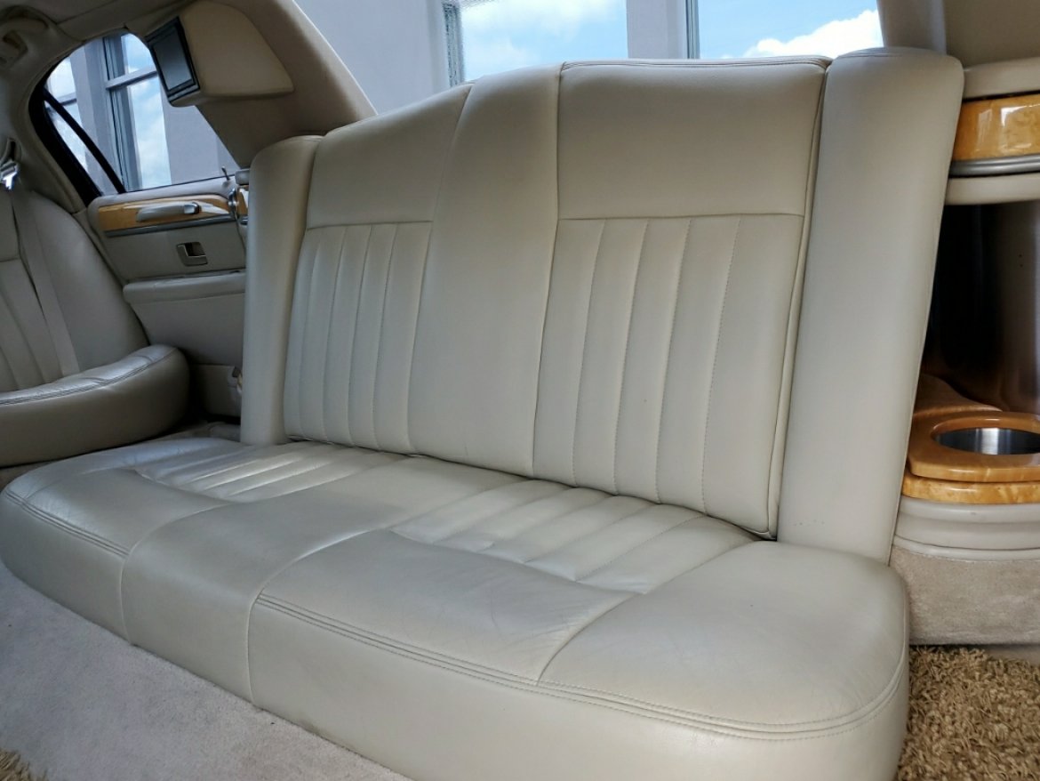 Limousine for Sale in Lexington, KY - Photo 12