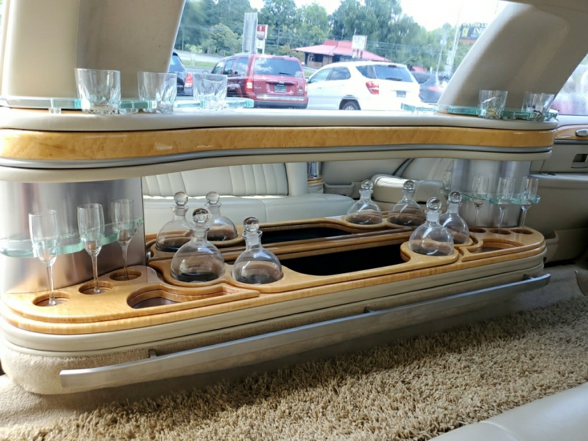 Limousine for Sale in Lexington, KY - Photo 14