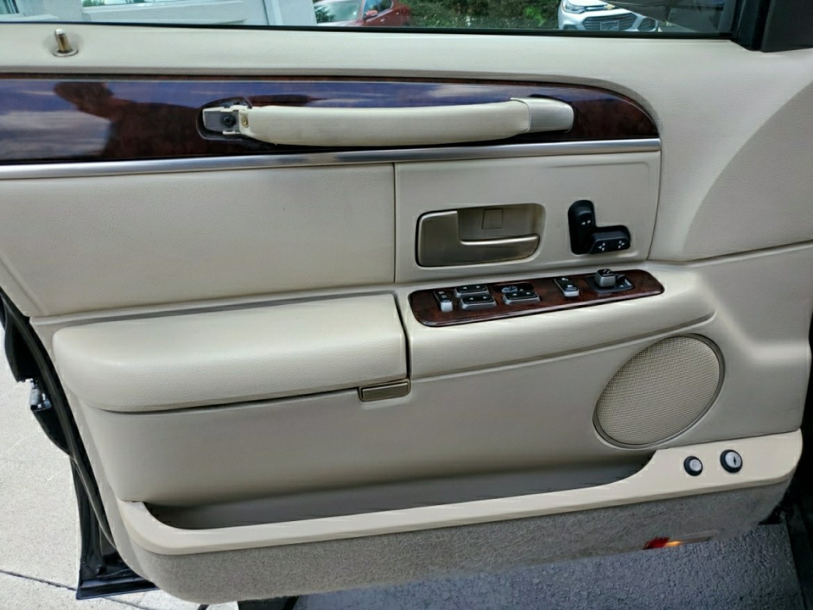 Limousine for Sale in Lexington, KY - Photo 23