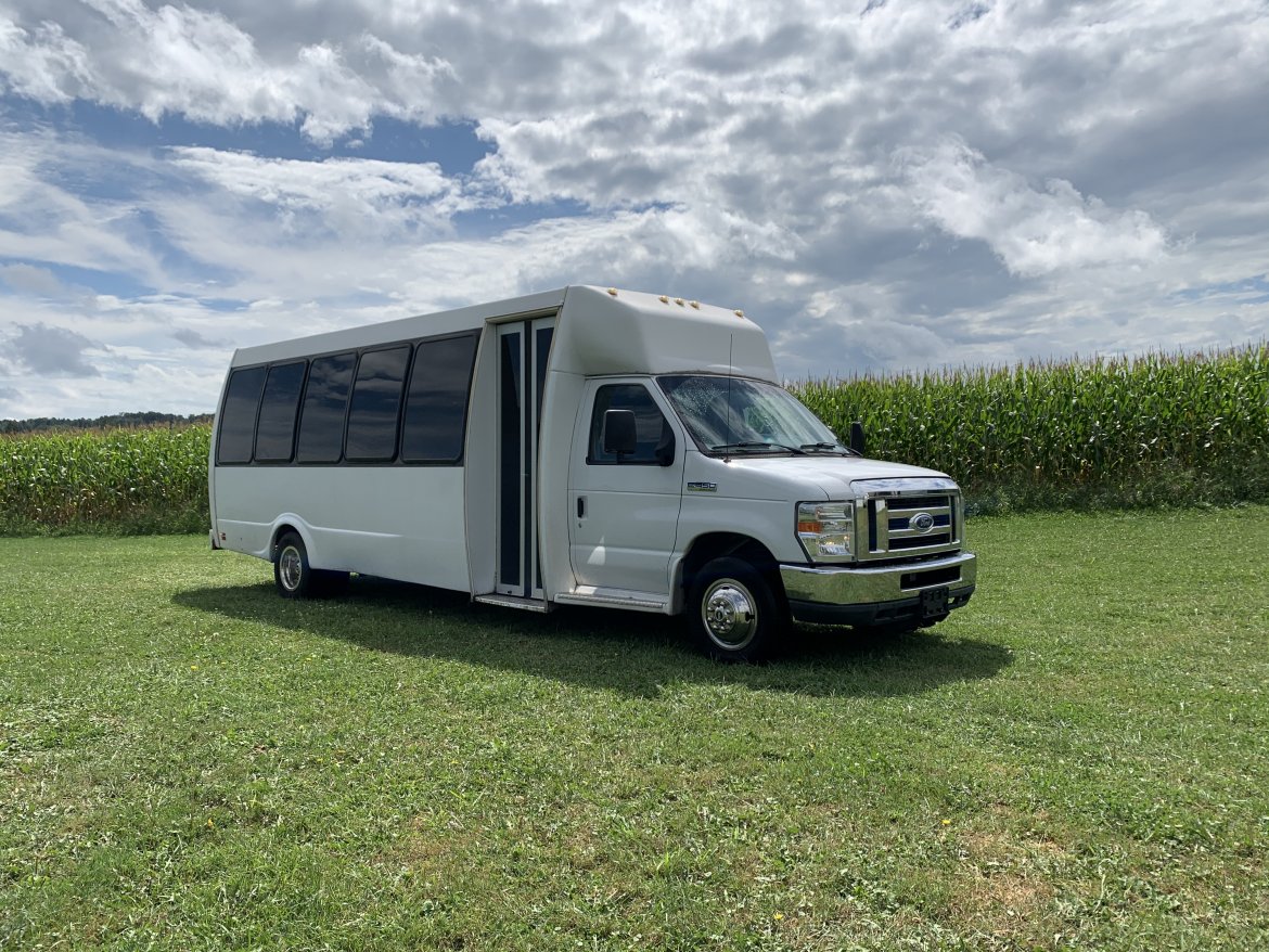 Limo Bus for Sale in Waterford, PA - Photo 6